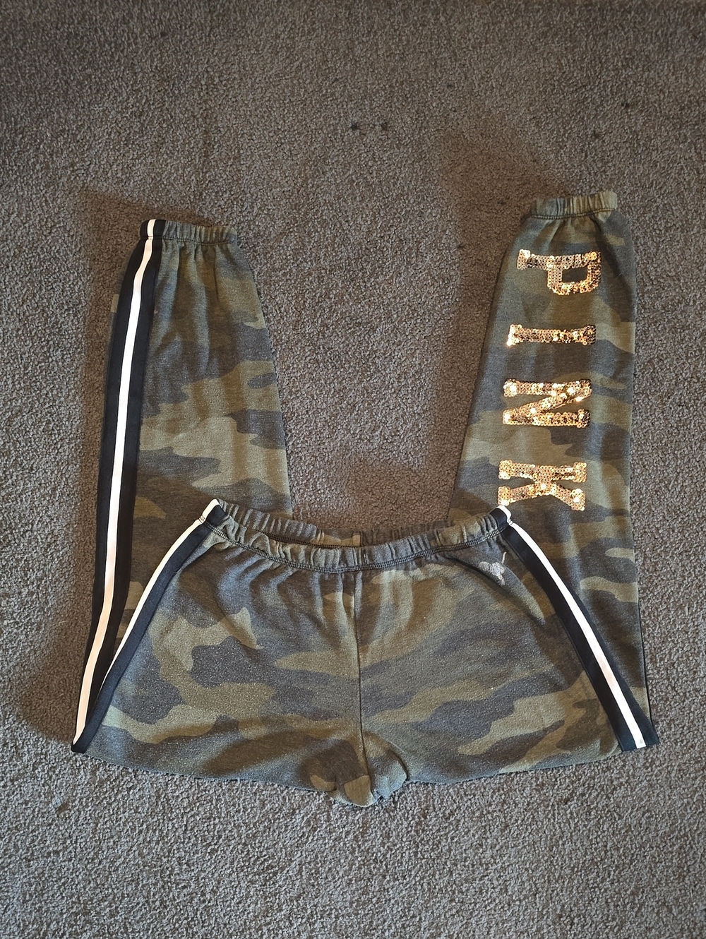 PINK Victoria's Secret Camo Sweatpants with Gold Sequin 'PINK'